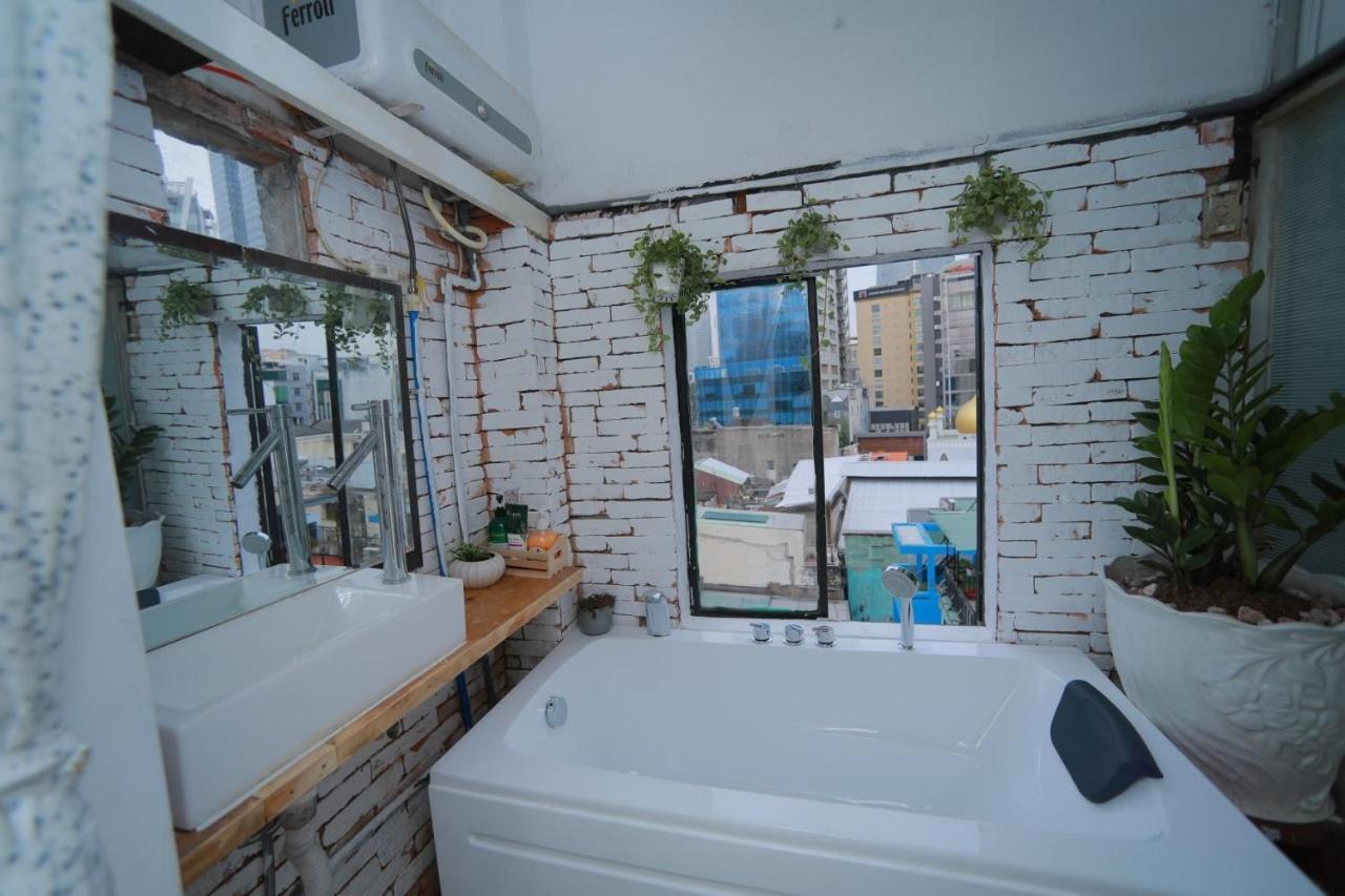 Old Saigon Apartment Хошимин Екстериор снимка